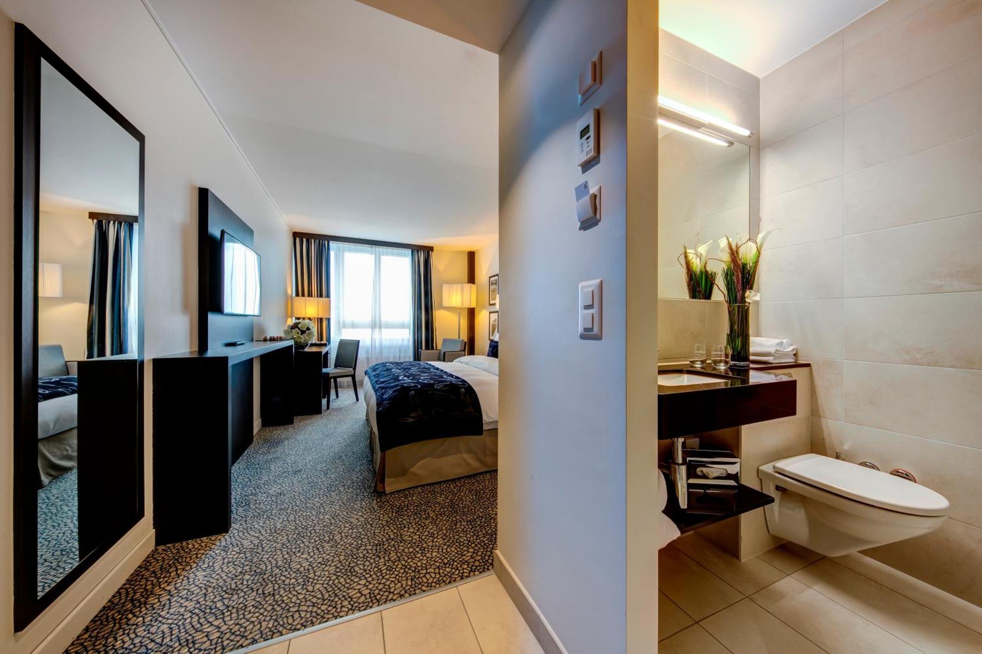 נוישאטל Hotel Beaulac מראה חיצוני תמונה